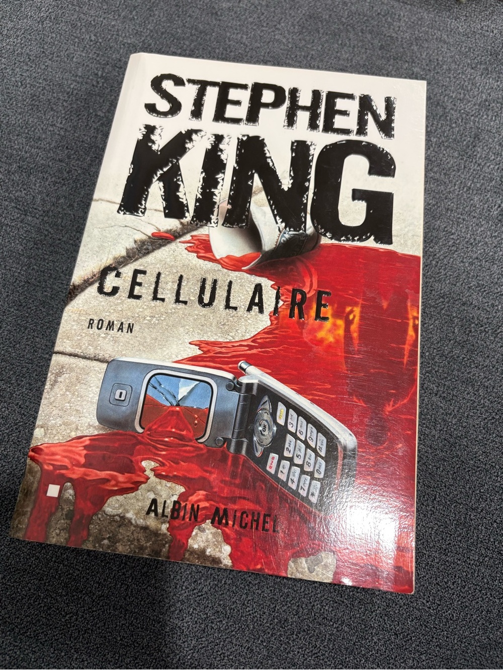 Stephen King - Cellular (Red & Gray Cover) French edition